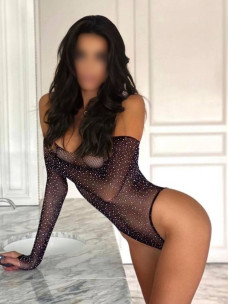 Escort Alena Photo 5