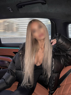 Escort Dana Photo 17