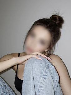 Escort Dominika Photo 3